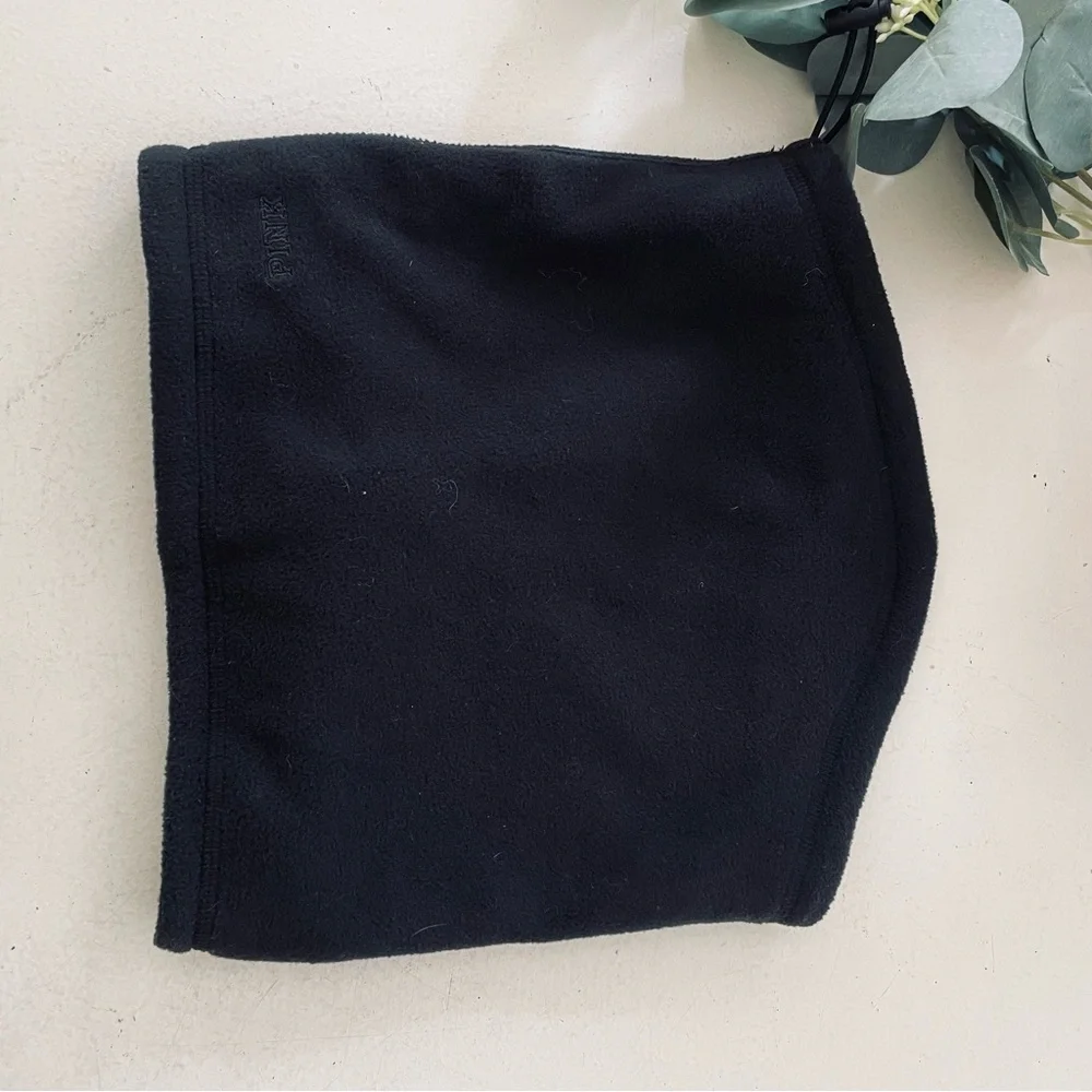 PINK Victoria’s Secret Fleece Neck Gaiter